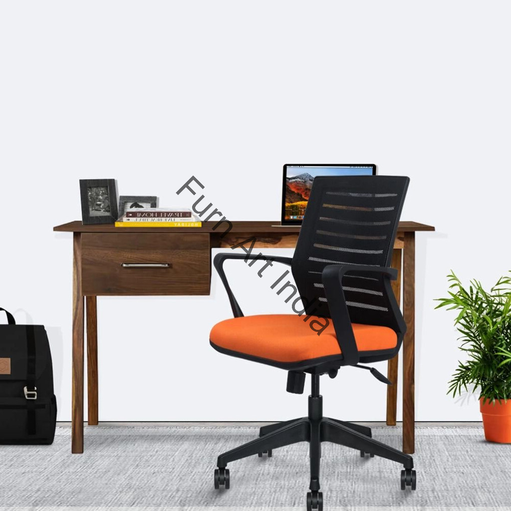 tables-&-desks