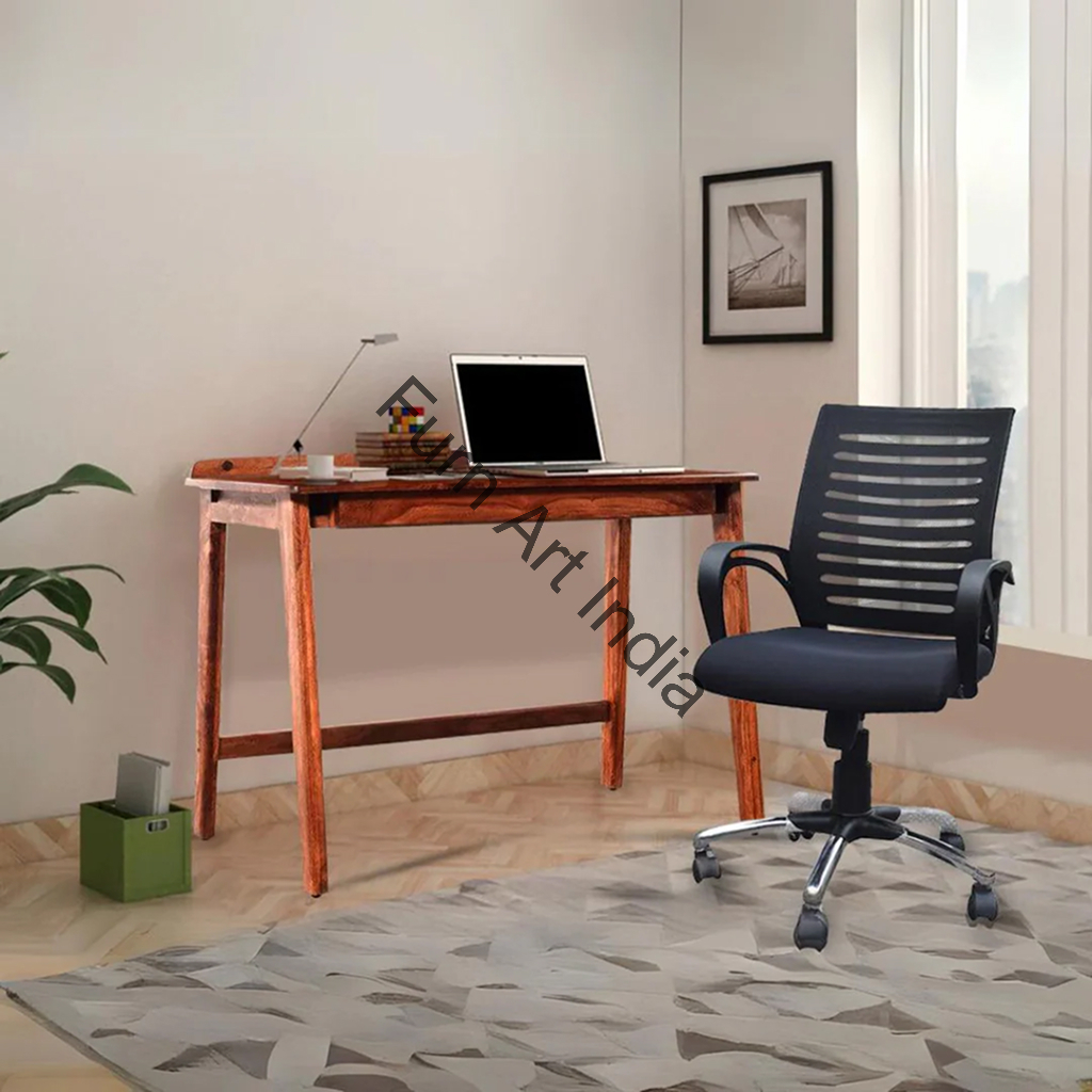 tables-&-desks